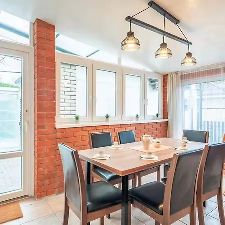Apartmán Ingyenes Parkolas Kert, Enyelmes Mogyoród